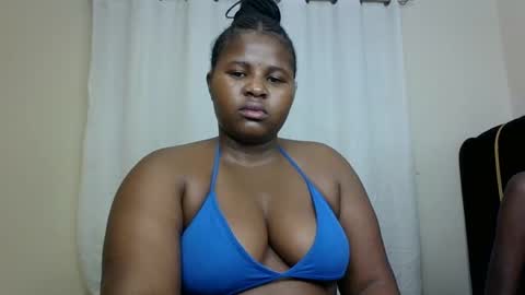 Snapshot of m_pretty_p chatting on 27, 1, 2025 m_pretty_p online show from 27, 1, 2025