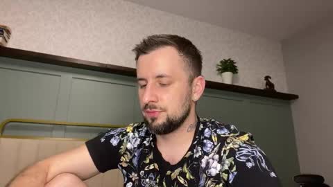 m_stephen online show from 16, 5, 2026