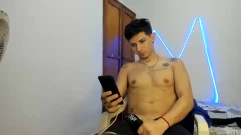 itgram pezlo josue online show from 11, 11, 2025