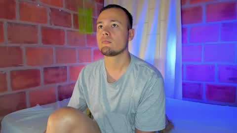 Snapshot of maax_taylor01 chatting on 24, 1, 2025 online show from 24, 1, 2025