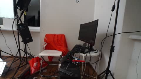 Mac Troy online show from 3, 12, 2024