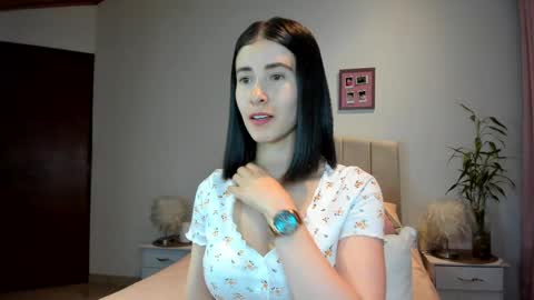 Snapshot of macarena_vallejo_ chatting on 25, 2, 2025 Macarena online show from 25, 2, 2025