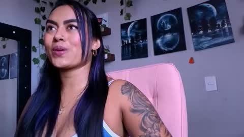 Macey Elliot Modelo Independiente online show from 3, 11, 2025