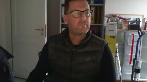 Snapshot of macfly67 chatting on 19, 1, 2026 macfly67 online show from 19, 1, 2026