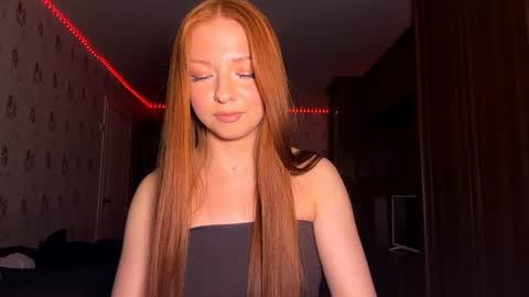 Snapshot of machelleunderdahl chatting on 21, 6, 2026 Nicole online show from 21, 6, 2026