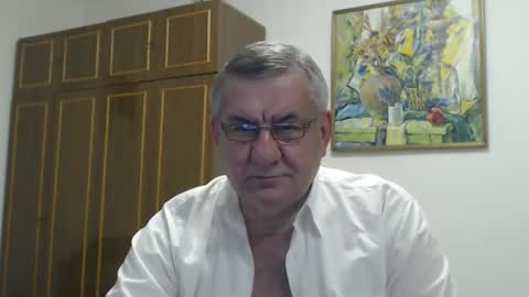 Snapshot of machomale3 chatting on 25, 11, 2025 Macho online show from 25, 11, 2025