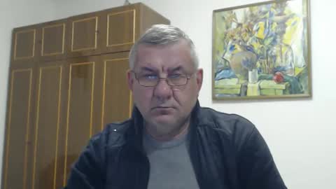 Snapshot of machomale3 chatting on 22, 12, 2025 Macho online show from 22, 12, 2025