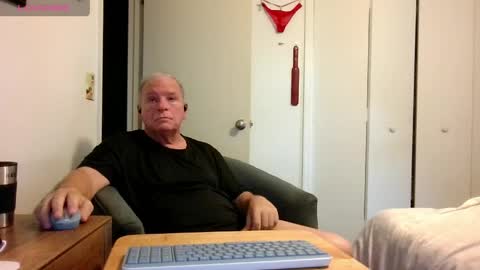 mackdocc001 online show from 28, 4, 2026