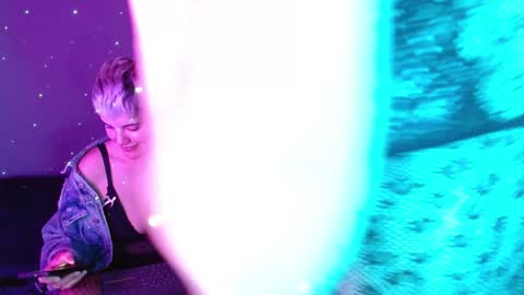 Noah Askew online show from 12, 1, 2025