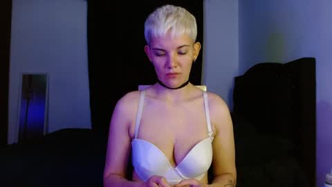 Noah Askew online show from 8, 4, 2026