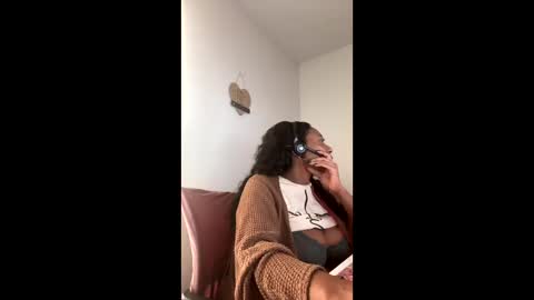 madam_glam online show from 3, 3, 2026