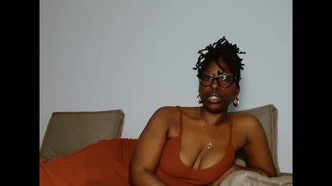 YourMadamIndigo online show from 8, 2, 2026