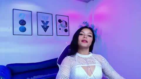 maddie_t18 online show from 10, 4, 2026