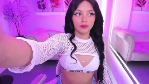 Snapshot of maddie_t18 chatting on 15, 7, 2026 maddie_t18 online show from 15, 7, 2026