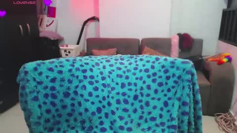 maddiie and clyde online show from 10, 3, 2026