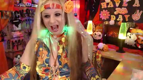 Snapshot of maddisonrae76 chatting on 30, 10, 2025 MaddisonRae online show from 30, 10, 2025