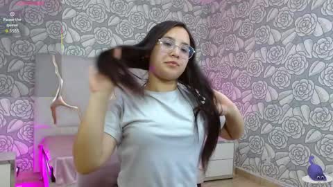 Snapshot of maddisson_tay chatting on 2, 6, 2026 maddisson_tay online show from 2, 6, 2026