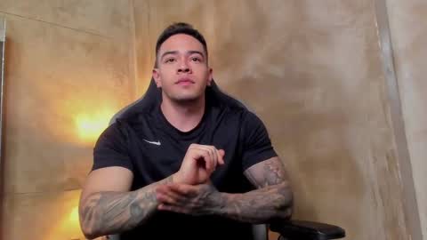 Snapshot of maddox_santana chatting on 1, 11, 2025 Maddox Santana online show from 1, 11, 2025