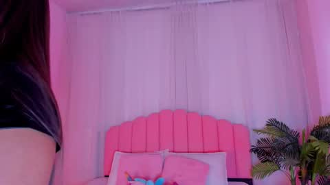Snapshot of maddy__bigboobs chatting on 15, 10, 2025 maddy__bigboobs online show from 15, 10, 2025
