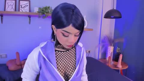 Maddy  online show from 26, 11, 2025