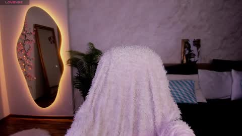 Snapshot of maddyfever chatting on 4, 7, 2026 maddyfever online show from 4, 7, 2026