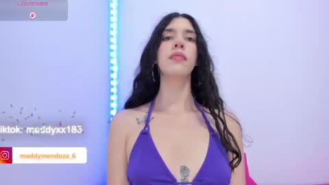Snapshot of maddymendozaxx chatting on 7, 5, 2026 Maddy online show from 7, 5, 2026