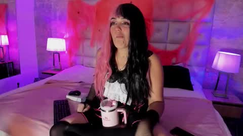 Maddy online show from 22, 10, 2025