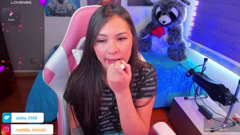 Snapshot of madeleine_shinobi chatting on 26, 1, 2025 Emily Only Fans online show from 26, 1, 2025