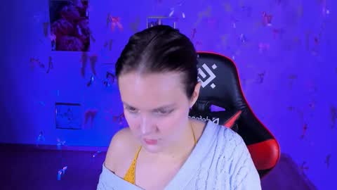 Madeline online show from 21, 11, 2025