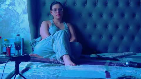 madelynvelure online show from 27, 3, 2026