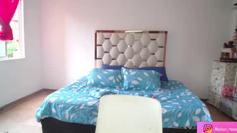 madelyn roses online show from 11, 9, 2025