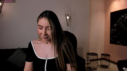 Maddi Collins online show from 21, 3, 2026