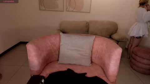 Snapshot of madisonkane chatting on 19, 12, 2025 Madison Kane online show from 19, 12, 2025