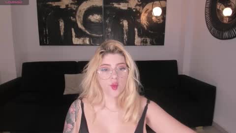 Snapshot of madisonkane chatting on 12, 2, 2026 Madison Kane online show from 12, 2, 2026