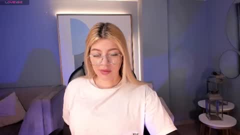 Snapshot of madisonkane chatting on 24, 6, 2026 Madison Kane online show from 24, 6, 2026