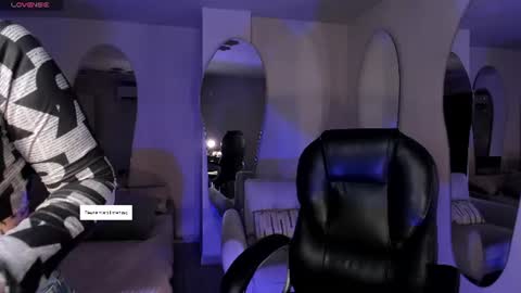 Snapshot of madisonkane chatting on 12, 7, 2026 Madison Kane online show from 12, 7, 2026