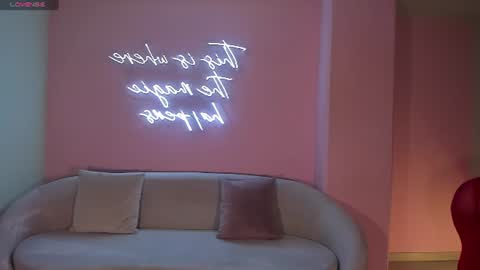 Snapshot of madisonkane chatting on 17, 7, 2026 Madison Kane online show from 17, 7, 2026