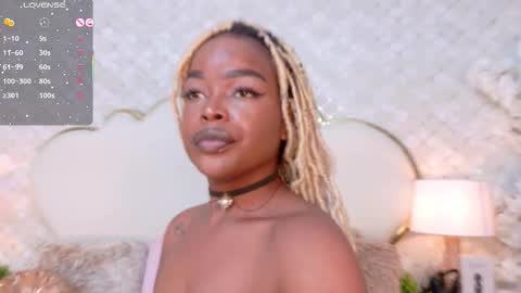 Madisson Lopez online show from 27, 11, 2025