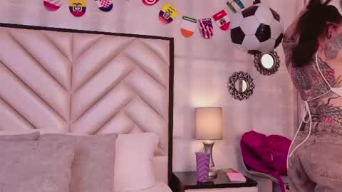 Snapshot of madissonpayton chatting on 2, 7, 2026 MadissonPayton online show from 2, 7, 2026