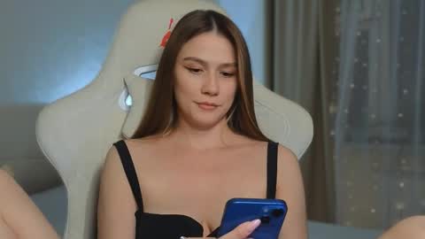 Snapshot of madissson chatting on 12, 2, 2025 Madi Soon online show from 12, 2, 2025