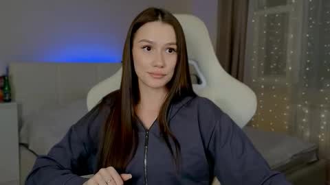 Snapshot of madissson chatting on 27, 10, 2025 Madi Soon online show from 27, 10, 2025