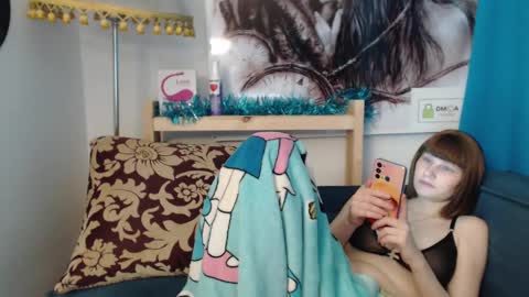 Elizabeth online show from 5, 2, 2025