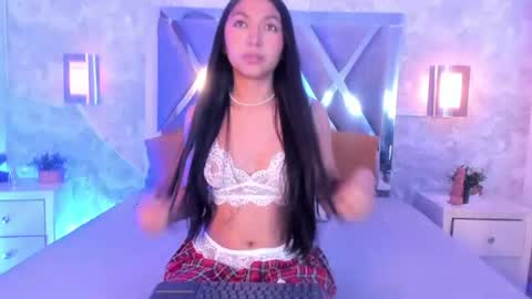 Snapshot of mady_roa chatting on 8, 7, 2026 Mady Roa online show from 8, 7, 2026