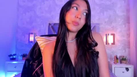 Snapshot of mady_roa chatting on 11, 7, 2026 Mady Roa online show from 11, 7, 2026