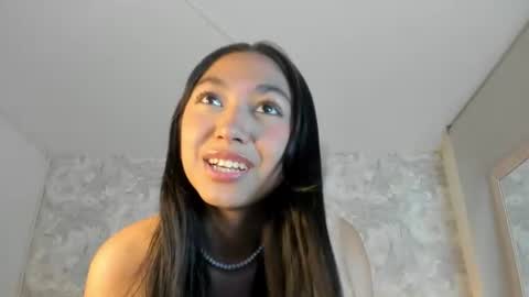 Snapshot of mady_roa chatting on 19, 7, 2026 Mady Roa online show from 19, 7, 2026