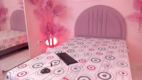 madyscarlett online show from 1, 10, 2025