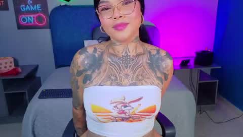 Snapshot of madyson_fox chatting on 14, 6, 2026 Madyson online show from 14, 6, 2026