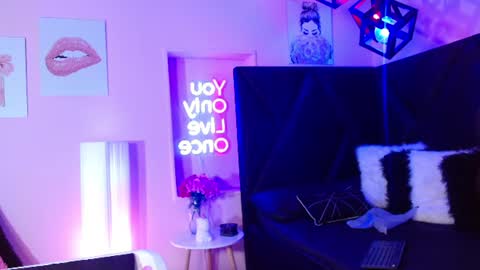 Snapshot of madyy_star chatting on 20, 6, 2026 madyy_star online show from 20, 6, 2026