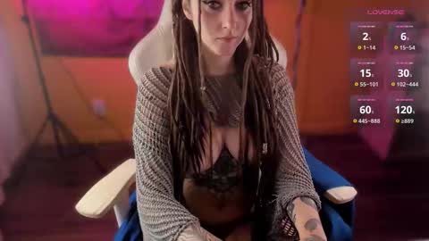 Maevee online show from 29, 10, 2025