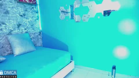 maevekuro online show from 28, 2, 2025